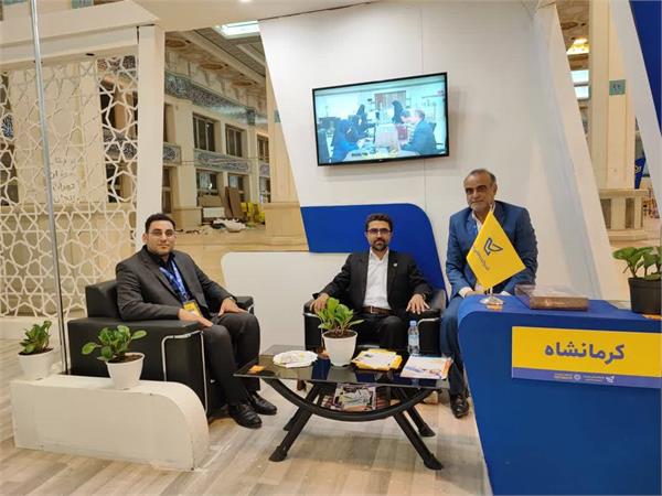 بازدید مدیرکل ارتباطات و فناوری اطلاعات استان کرمانشاه از نمایشگاه صنعت پست