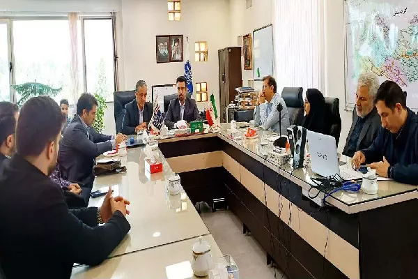 بررسی چالش‌های پیش‌روی پروژه کلان فیبر نوری در استان