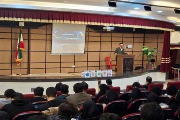 تأکید بر آگاهی‌بخشی و مهارت‌آموزی دانشجویان برای ورود موفق به بازار کار دیجیتال