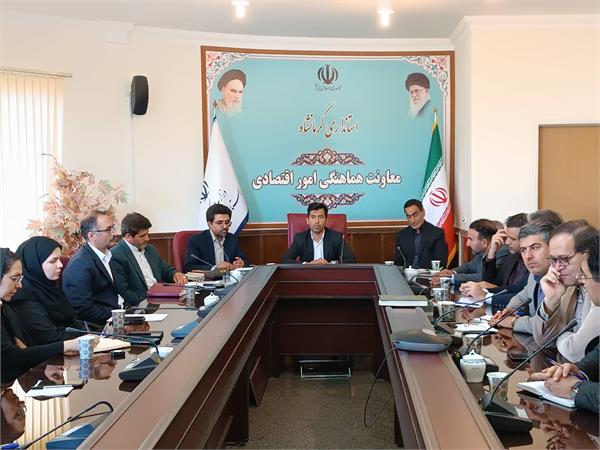 بررسی موانع پیشرفت تجارت الکترونیک در شهرستان‌های مرزی استان