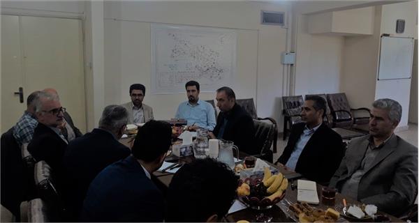 برگزاری جلسه شورای راهبری توسعه ارتباطات و فناوری اطلاعات استان در شهرستان صحنه