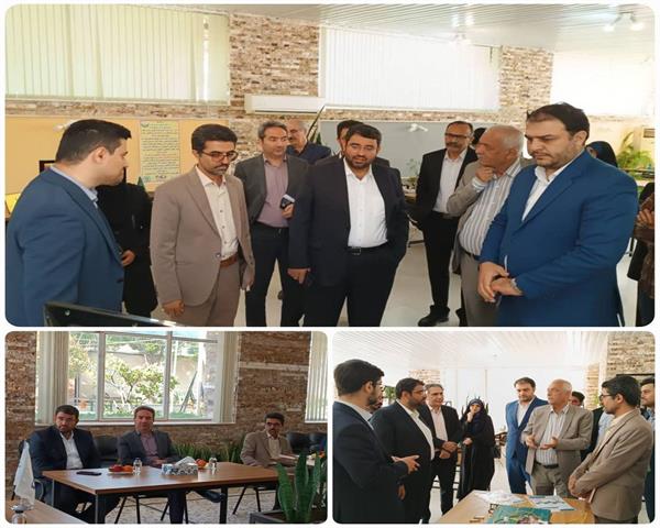 بازدید معاون و مشاور وزیر ارتباطات از کارخانه نوآوری کرمانشاه