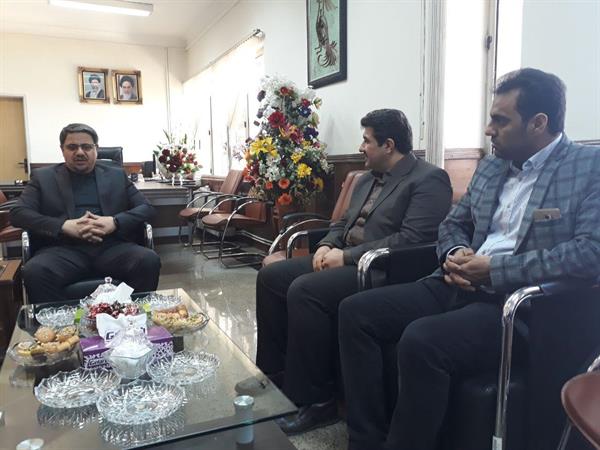 دیدار مدیر کل ارتباطات و فناوری اطلاعات استان کرمانشاه با معاونت امور عمرانی استانداری