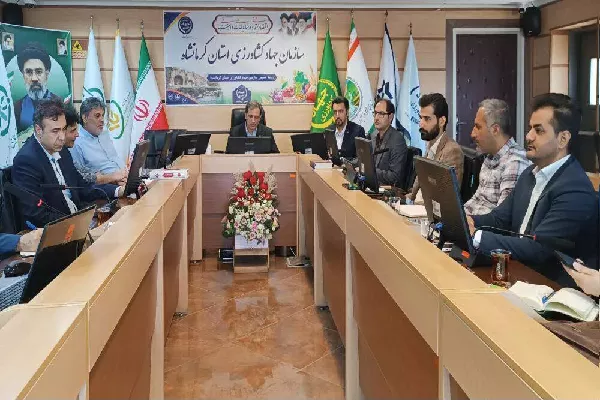 تأکید بر تجاری‌سازی محصولات دانش‌بنیان و توسعه بازارهای صادراتی