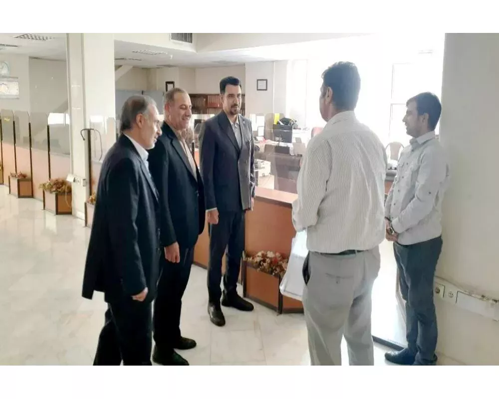 دیدار مدیرکل ارتباطات و فناوری اطلاعات استان با کارکنان پست به‌مناسبت روز پست