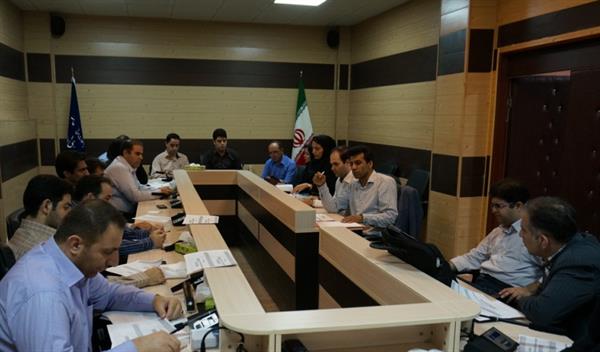 احصاء خدمات و ارزیابی دستگاههای اجرایی استان کرمانشاه در محور دولت الکترونیک و هوشمندسازی اداری